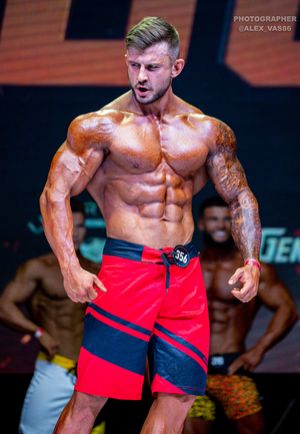 MEN‘S PHYSIQUE +179